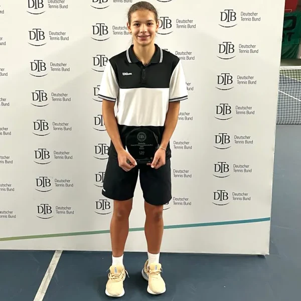 Michelle Khomich ist deutsche Hallen-Vizemeisterin U16